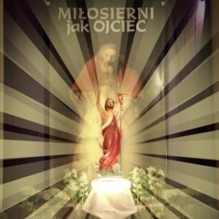 zmartwychwstaly figura1 320x320 - Świąteczne życzenia