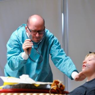 arkadiusz bazak doktor 320x320 - Teatralnie w Święto Biblioteki