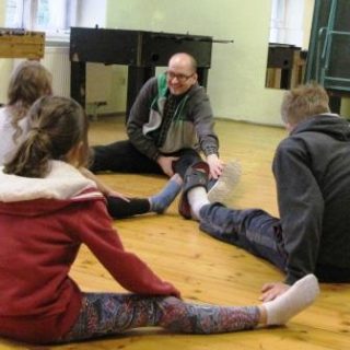 bazak lesnica 320x320 - Z pantomimą na Leśnicy