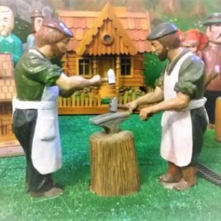 ruchoma szopka praca 320x320 - Dla tych, którzy mają wolne w pracy...