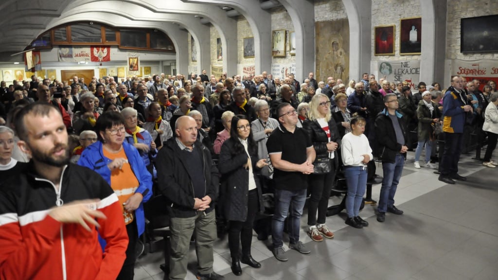 Nieslyszacy wrocili do tradycji pielgrzymowania na Jasna Gore1 - 39 Pielgrzymka Niesłyszących do Częstochowy