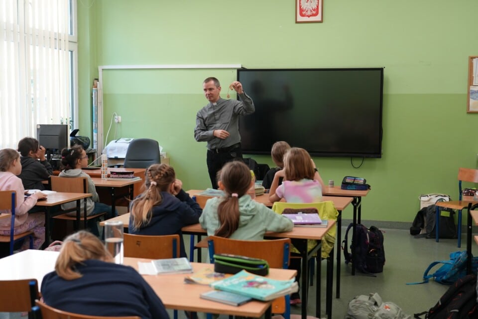 Energia plynaca z jezyka migowego w SP 113 we Wroclawiu 2 - Energia płynąca z języka migowego w SP 113 we Wrocławiu