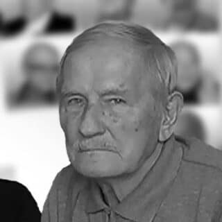 Czarno-białe zdjęcie portretowe mężczyzny