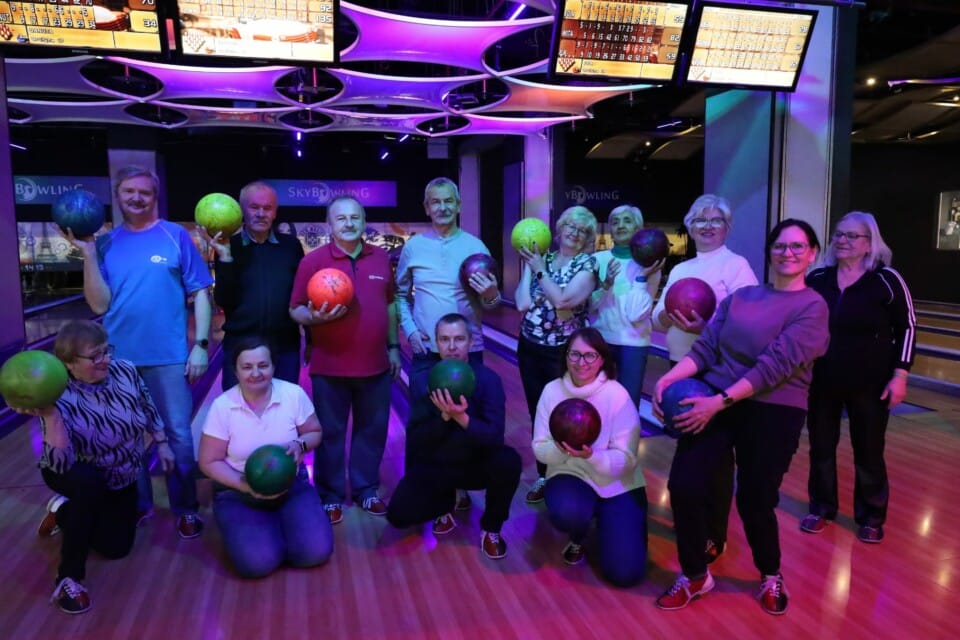 Aktywni seniorzy na kręglach Aktywni seniorzy na kreglach 1 - Aktywni seniorzy na kręglach