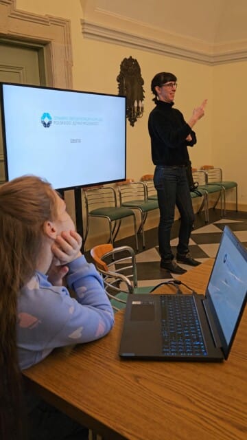 Badania nad jezykiem migowym 2 - Badania nad językiem migowym