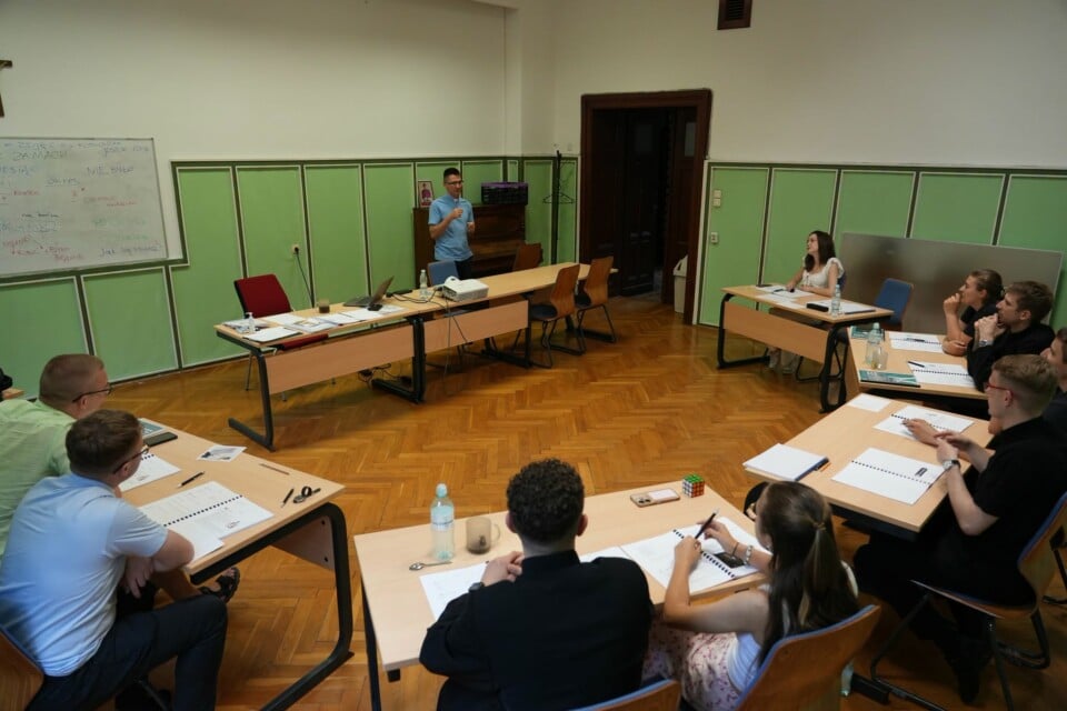 Wakacyjny kurs PJM A2 na finiszu 1 - Wakacyjny kurs PJM A2 na finiszu
